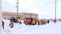 Благодаря 1500 волонтёрам-железнодорожникам с улиц Нур-Султана вывезли 500 машин снега