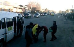Водители автобусов в Шымкенте подрались из-за ребёнка