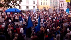 На улицы Мехико одновременно вышли как противники, так и сторонники однополых браков
