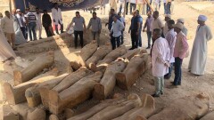 В Египте археологи обнаружили 30 саркофагов с древними мумиями 
