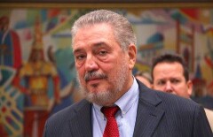 Фидель Кастро прочёл лекцию студентам ЕНУ в Астане