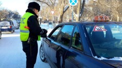 Охоту на нелегальных таксистов объявили полицейские в Уральске
