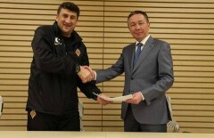 Новым главным тренером "Кайрата" стал Кахабер Цхададзе