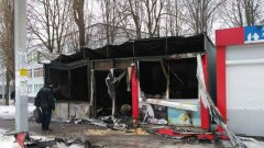 Алматинец обнаружил сожжёнными два своих киоска и винит в этом акимат