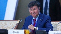 Асанов: Задача судей – не выяснять, кто прав или не прав, а помочь найти компромисс