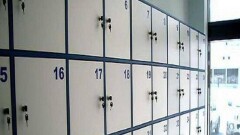 Охрана супермаркетов не вправе принуждать посетителей сдавать личные вещи в камеры хранения