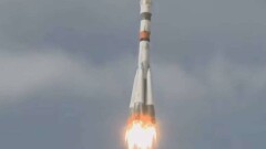 Ракета-носитель "Союз-2.1а" с новым экипажем МКС стартовала с Байконура