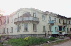 Почти 5 часов тушили пожар в двухэтажке Зыряновска