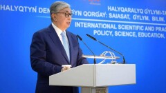 Токаев: Качество медпомощи невозможно улучшить без повышения статуса профессии врача