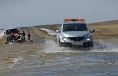 В трёх регионах Казахстана закрыто движение по трассам