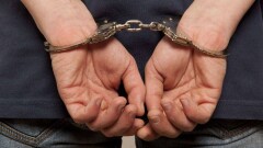 Прокурора и следователя задержали за взятку 2 млн тенге в ЮКО