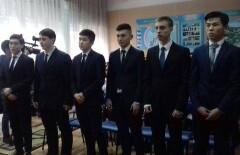 Школьники задержали вооружённого ножом убийцу в Алматинской области