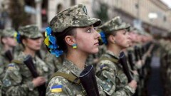 В Украине приняли закон о призыве женщин в армию