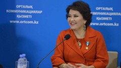 Студенты "Шабыта" не смогли пройти обещанное им обучение в США и обвинили в этом ректора Айман Мусаходжаеву