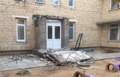 Часть здания детсада обрушилась из-за ветра и дождя в Актау 
