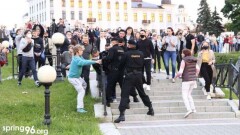 Более ста человек задержали в Минске во время стихийной акции солидарности