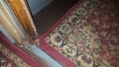 Проводника поезда Астана – Павлодар уволили после жалобы пассажира на вонь и грязь