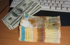 За сутки нацвалюта отвоевала четыре тенге - курс 362 