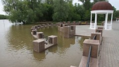За последние сутки вода в Урале поднялась сразу на шесть см