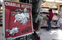 Charlie Hebdo посмеялся над погибшим сирийским мальчиком