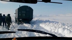 Врачи пешком пробивались сквозь сугробы, чтобы спасти семью в ВКО