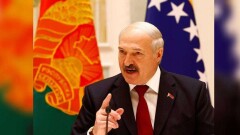 Лукашенко: Тем, кто выехал за рубеж после предупреждений, – никаких чартеров