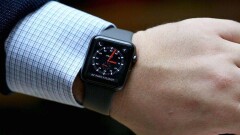 Apple бесплатно починит экраны "умных" часов, на которых могли появиться трещины