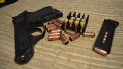 Подростков с арсеналом оружия задержали в Шымкенте