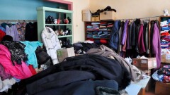 Поможем чем можем: Куда сдать ненужные вещи в Алматы