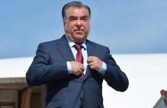 Лидером нации провозгласили в Таджикистане Эмомали Рахмона