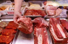 Бозумбаев готов неузнаваемым торговаться на рынках Павлодара за мясо