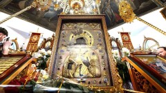 В Алматы привезли святыню Русской православной церкви - Феодоровскую икону Божьей Матери