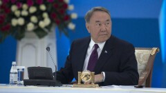Нурсултан Назарбаев рассказал, что носит обувь казахстанского производства