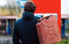 Кандидат в депутаты маслихата в ЮКО пытался поджечь себя