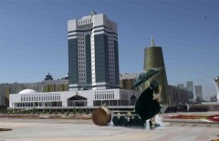 Депутаты просят правительство разобраться с ситуацией вокруг "Tengri Travelsystem"