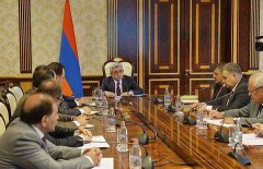 Важное заявление президента Армении не успокоило протестующих