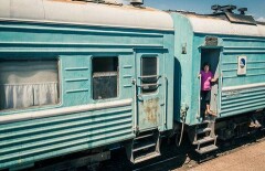 Работники КТЖ пожаловались в правительство на многомиллионные бонусы топ-менеджеров