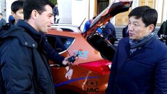 Байбек попросил строителей качественно укладывать тротуарную плитку в Алматы