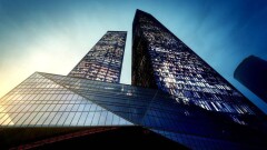 При попытке сделать селфи москвич упал с 86 этажа