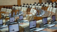 Депутатские страсти - секс-интриги, кулачные драки и коррупционные скандалы народных избранников