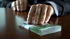Полицейский Астаны осуждён за взятку, полученную за возврат автомобильного госномера