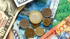 Тенге продолжает бить рекорды на бирже