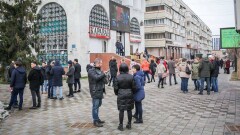 В редакцию новостей КТК в Алматы поступил звонок о бомбе. Людей эвакуировали