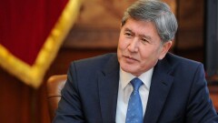Президент Атамбаев шуткой ответил на языковой скандал в стране