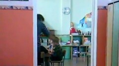 Поднявшего руку на детей воспитателя уволили в Павлодаре