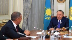 Президент Татарстана вручил Назарбаеву орден и выразил восхищение ЭКСПО-2017