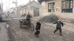 За первый квартал 2018 года из СУАР КНР переселили 460 тысяч жителей