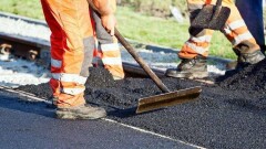 Из-за новой трассы в Алматинской области дома сельчан топит сточной водой