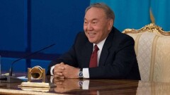 Назарбаев: Изменить в женщине можно только её фамилию