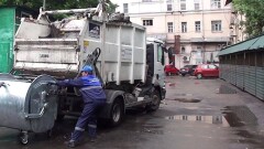 Выносивший мусор мужчина погиб в Усть-Каменогорске 